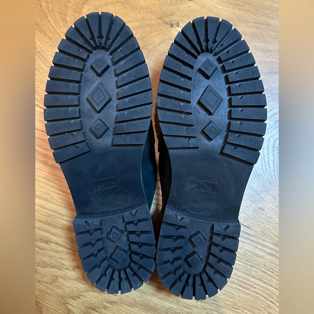 Toms excellent worn